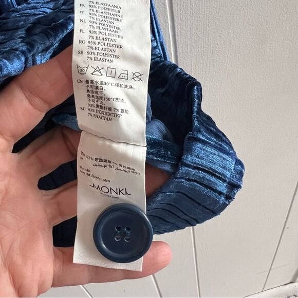 MONKI Velvet Blue Blazer Jacket - Picture 3 of 9